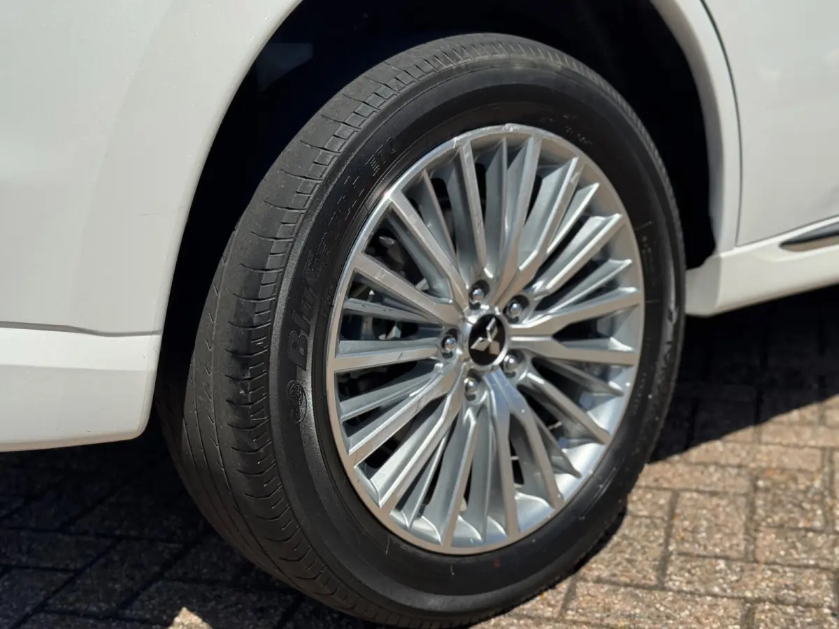2.4 PHEV Pure+ 2019 AUT NAVI LM NAP!