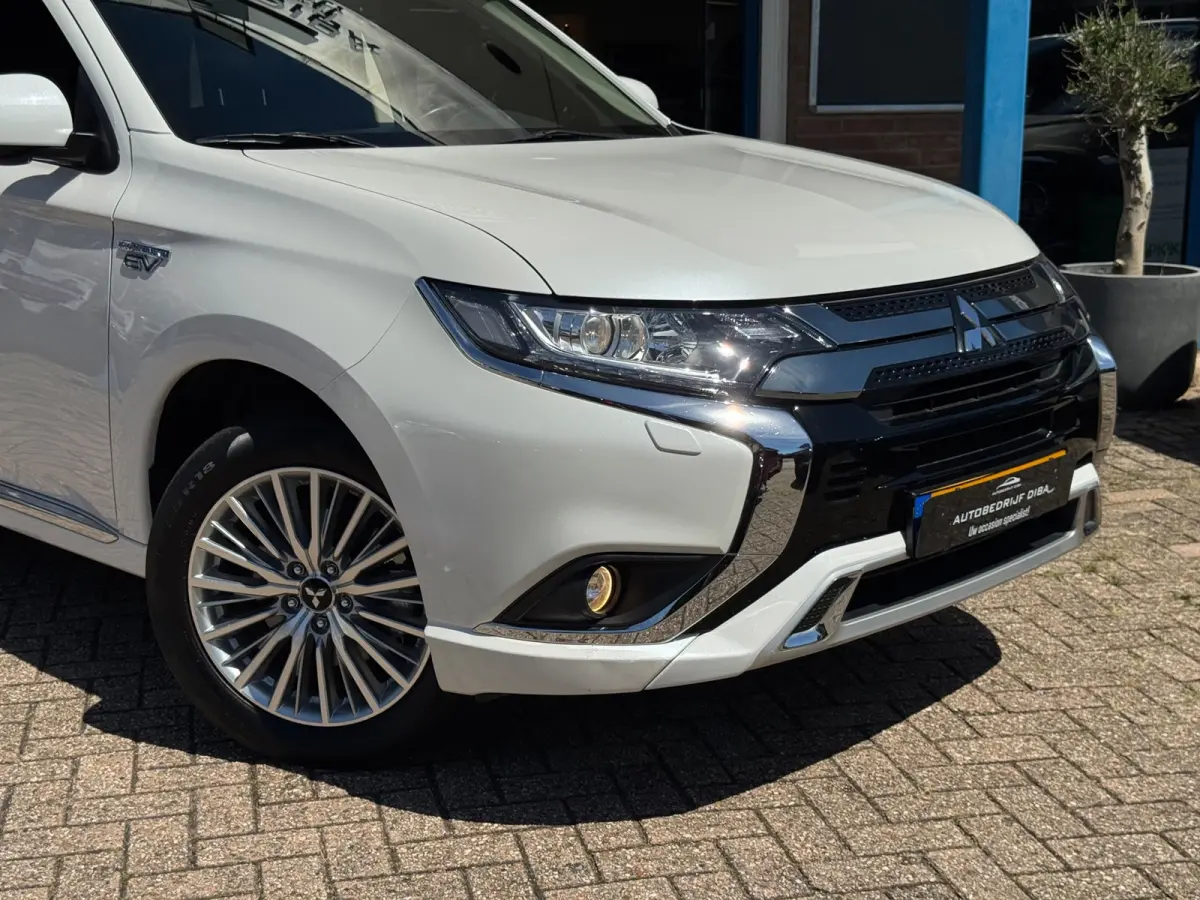 2.4 PHEV Pure+ 2019 AUT NAVI LM NAP!