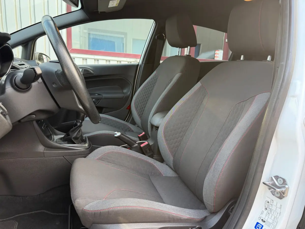 1.0 EcoBoost ST Line|Trekhaak|Navi|Climate|Cruise|PDC|LMV|DealerOnderhouden|Isofix|