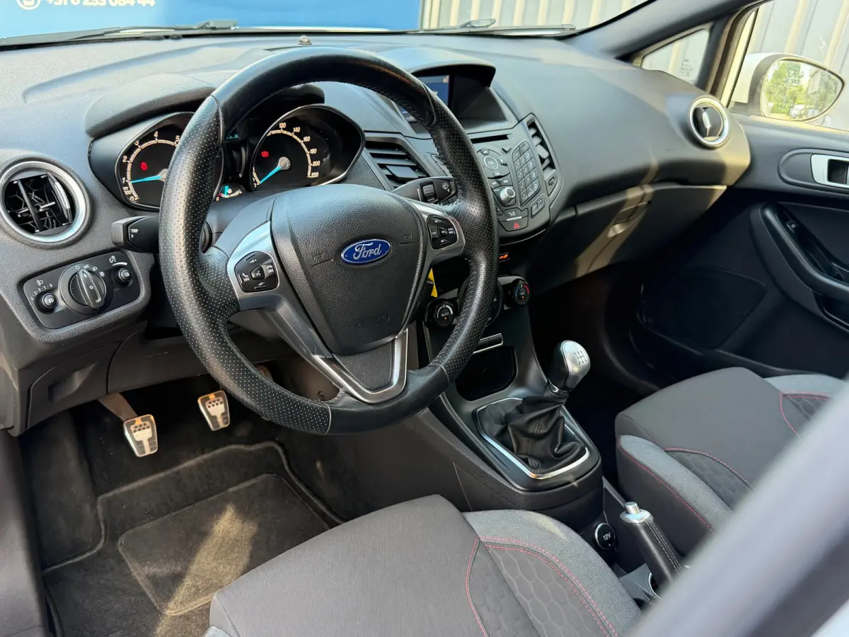 1.0 EcoBoost ST Line|Trekhaak|Navi|Climate|Cruise|PDC|LMV|DealerOnderhouden|Isofix|