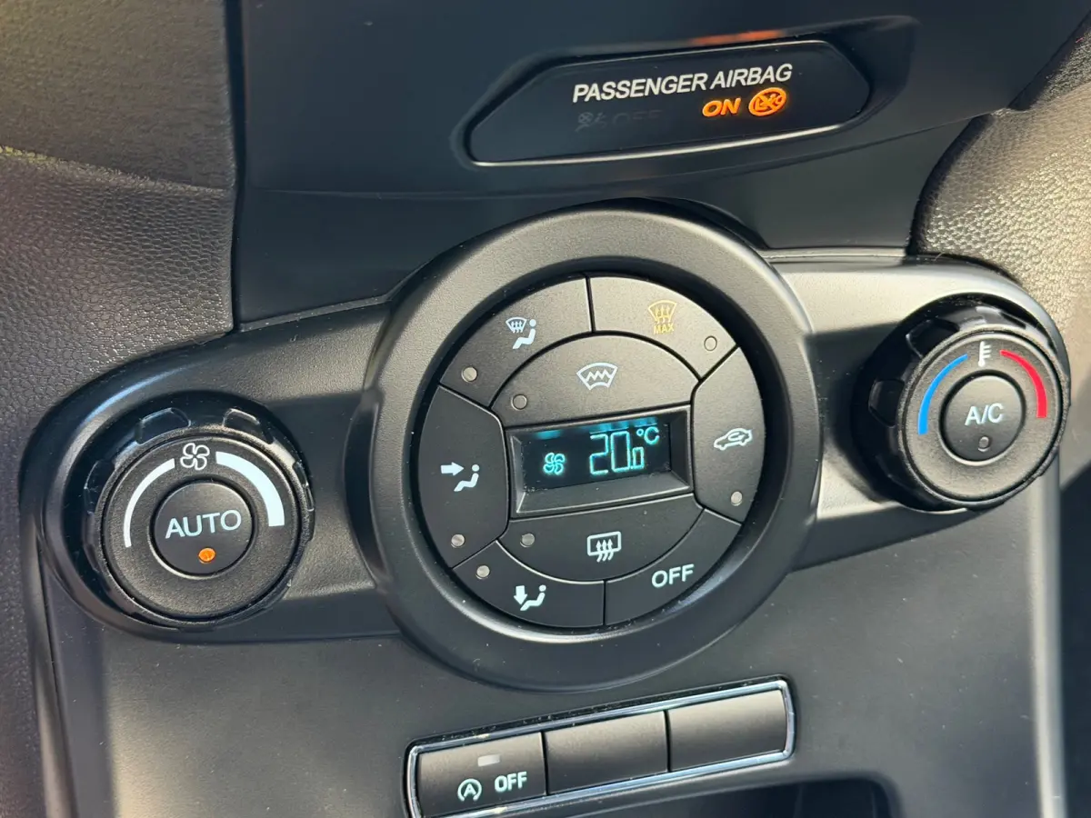 1.0 EcoBoost ST Line|Trekhaak|Navi|Climate|Cruise|PDC|LMV|DealerOnderhouden|Isofix|