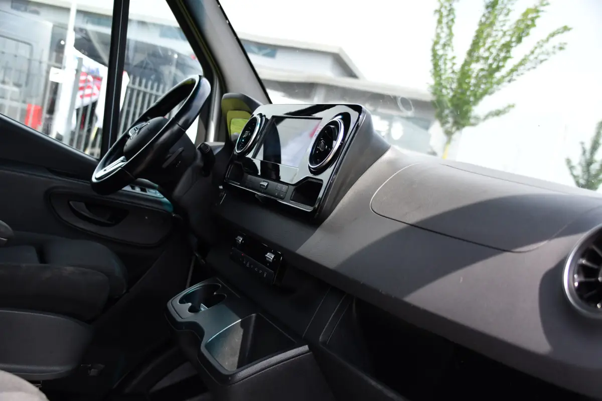 316 2.2 CDI L2H2 DC PB Edition Adaptieve Cruise, Camera, Carplay, LED, 164pk, Stoelverwarming, Trekhaak, Automaat, 10,5'' Mbux, Standkachel, Uniek!
