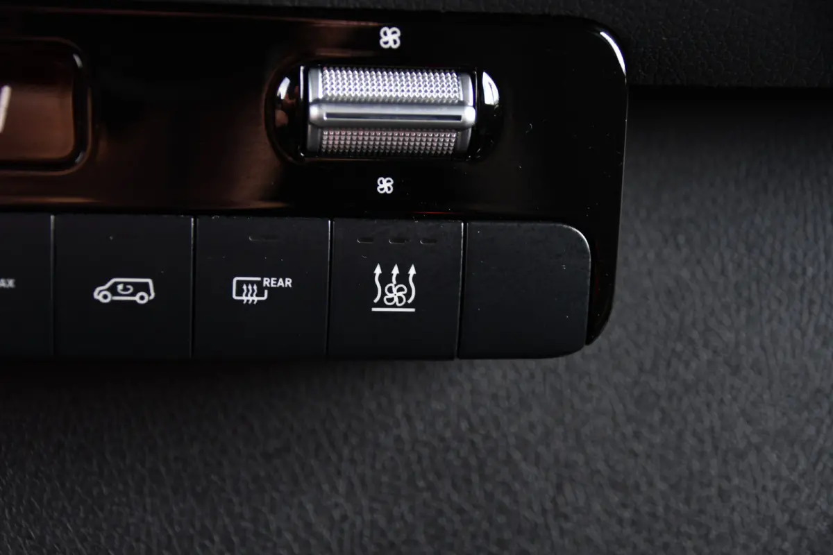316 2.2 CDI L2H2 DC PB Edition Adaptieve Cruise, Camera, Carplay, LED, 164pk, Stoelverwarming, Trekhaak, Automaat, 10,5'' Mbux, Standkachel, Uniek!