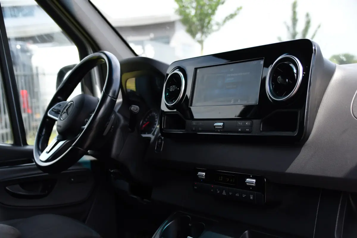 316 2.2 CDI L2H2 DC PB Edition Adaptieve Cruise, Camera, Carplay, LED, 164pk, Stoelverwarming, Trekhaak, Automaat, 10,5'' Mbux, Standkachel, Uniek!