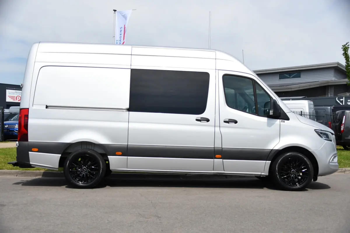 316 2.2 CDI L2H2 DC PB Edition Adaptieve Cruise, Camera, Carplay, LED, 164pk, Stoelverwarming, Trekhaak, Automaat, 10,5'' Mbux, Standkachel, Uniek!