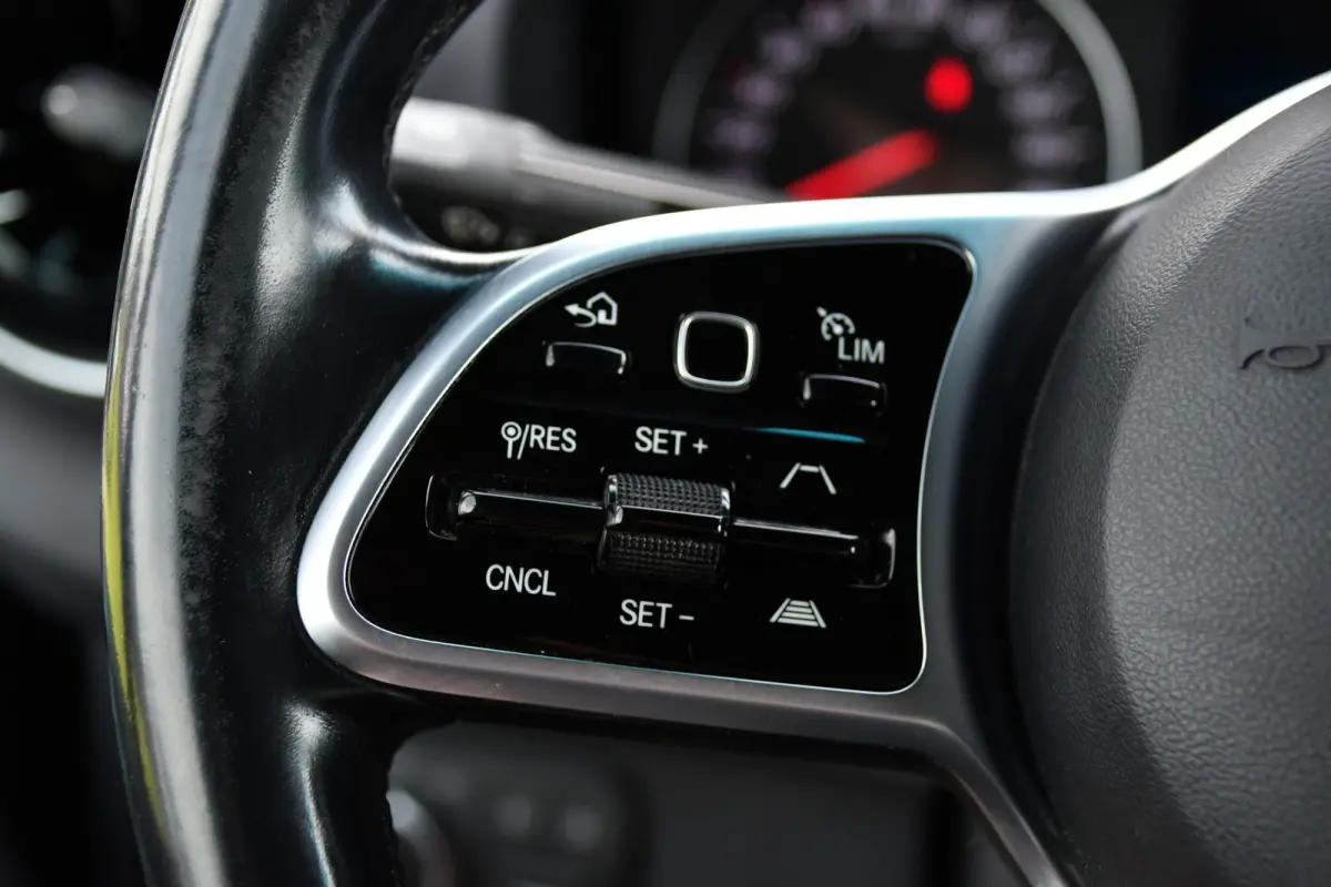 316 2.2 CDI L2H2 DC PB Edition Adaptieve Cruise, Camera, Carplay, LED, 164pk, Stoelverwarming, Trekhaak, Automaat, 10,5'' Mbux, Standkachel, Uniek!