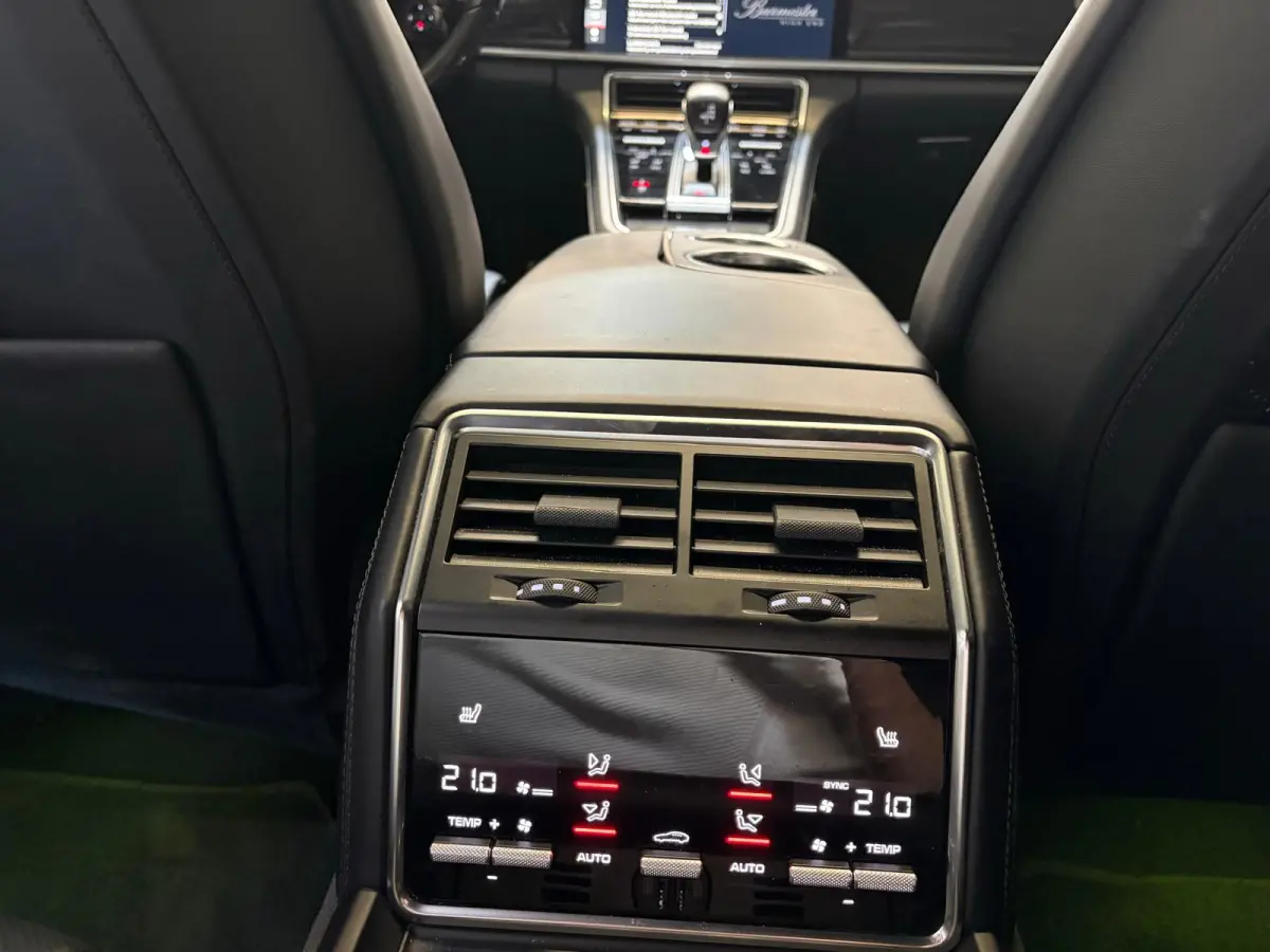 4.0 Turbo turismo fabrieksgarantie,bomvol