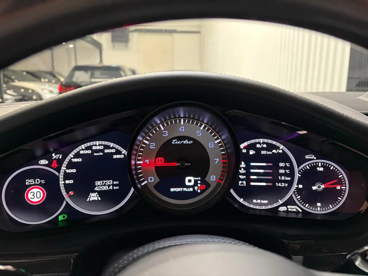 4.0 Turbo turismo fabrieksgarantie,bomvol