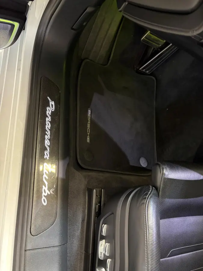 4.0 Turbo turismo fabrieksgarantie,bomvol