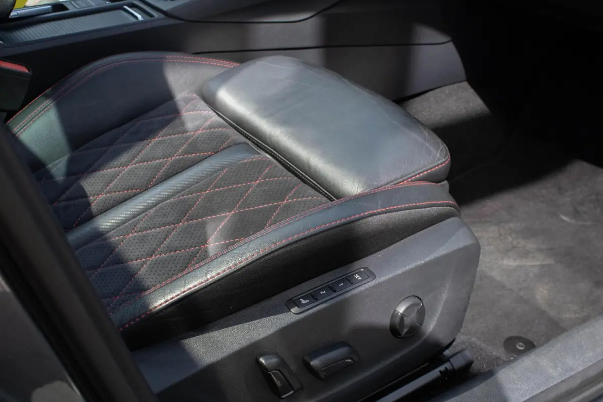 2.0 TSI RS 245 Business|Stoelverwarming Voor+Achter|HeadUp|Trekhaak|Pano|