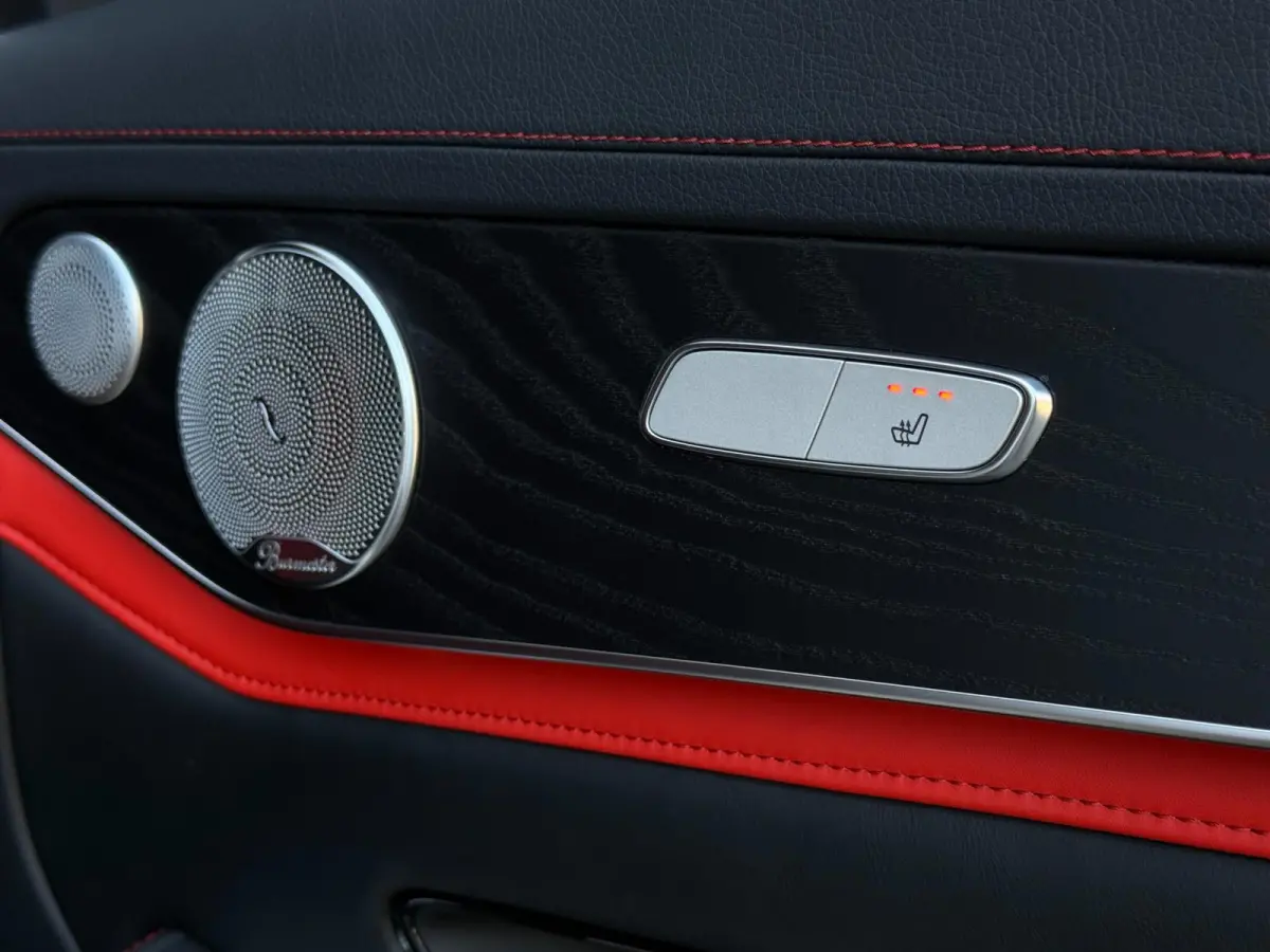 AMG 63 S 4MATIC+ / Carbon Keramisch / Memory / Burmester / Keyless / Pano / AutoPilot / Luchtvering /