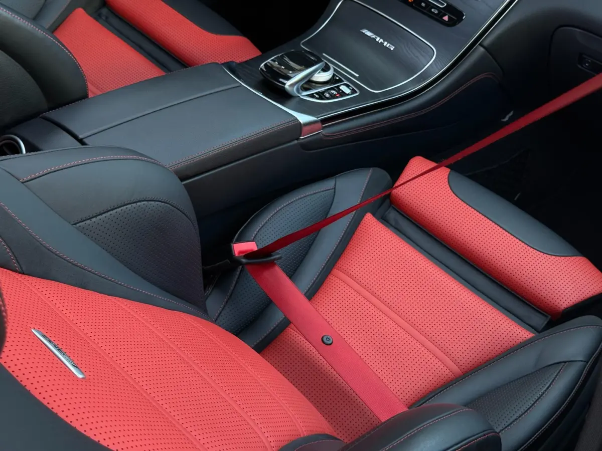 AMG 63 S 4MATIC+ / Carbon Keramisch / Memory / Burmester / Keyless / Pano / AutoPilot / Luchtvering /