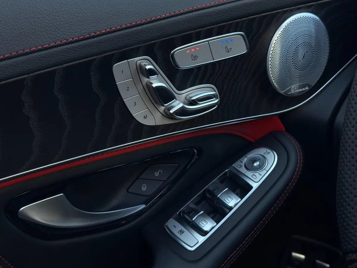 AMG 63 S 4MATIC+ / Carbon Keramisch / Memory / Burmester / Keyless / Pano / AutoPilot / Luchtvering /