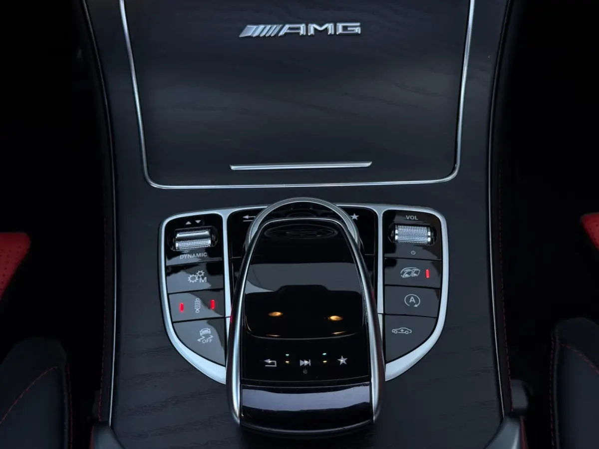 AMG 63 S 4MATIC+ / Carbon Keramisch / Memory / Burmester / Keyless / Pano / AutoPilot / Luchtvering /