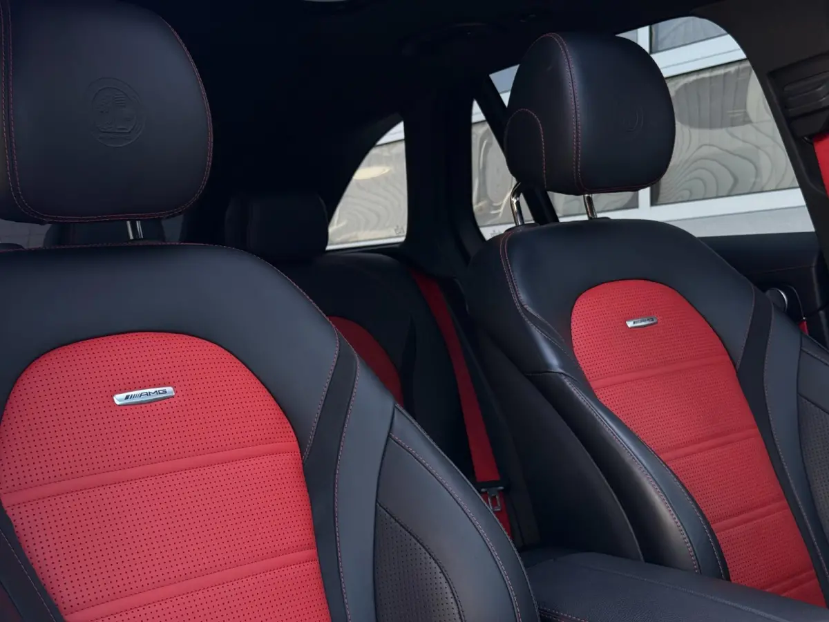 AMG 63 S 4MATIC+ / Carbon Keramisch / Memory / Burmester / Keyless / Pano / AutoPilot / Luchtvering /
