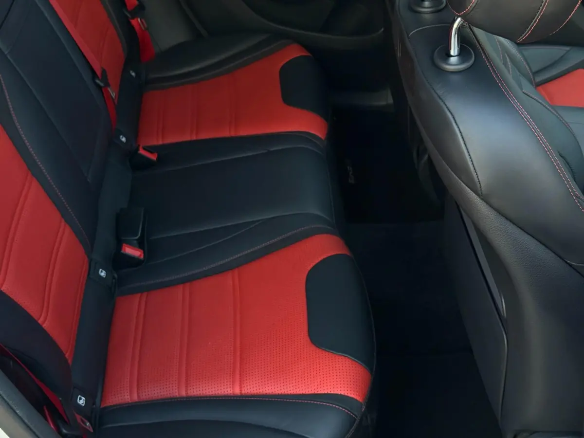 AMG 63 S 4MATIC+ / Carbon Keramisch / Memory / Burmester / Keyless / Pano / AutoPilot / Luchtvering /