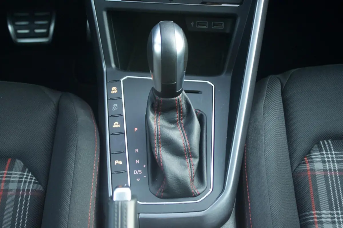 GTI | Brescia - Pano - LED - Virtual Cockpit