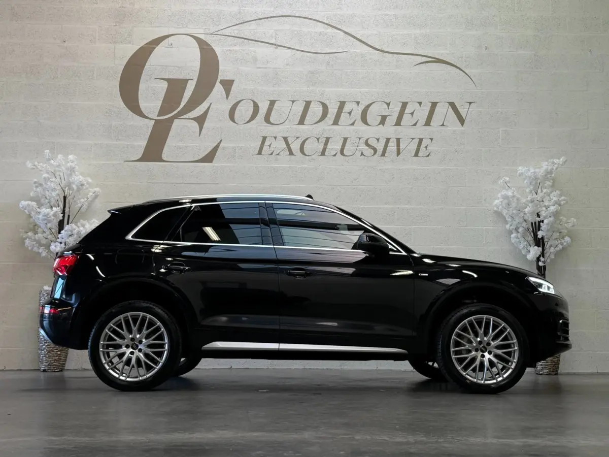 2.0 TFSI Quattro Sport / Trekhaak / Luchtvering / Carplay / Pano / Sfeerver / Keyless / Camera / Adaptive Cruise / Virtual