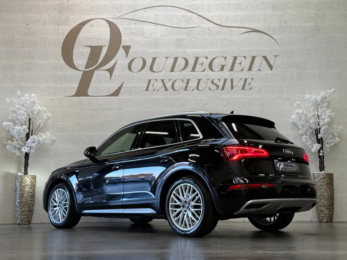 2.0 TFSI Quattro Sport / Trekhaak / Luchtvering / Carplay / Pano / Sfeerver / Keyless / Camera / Adaptive Cruise / Virtual