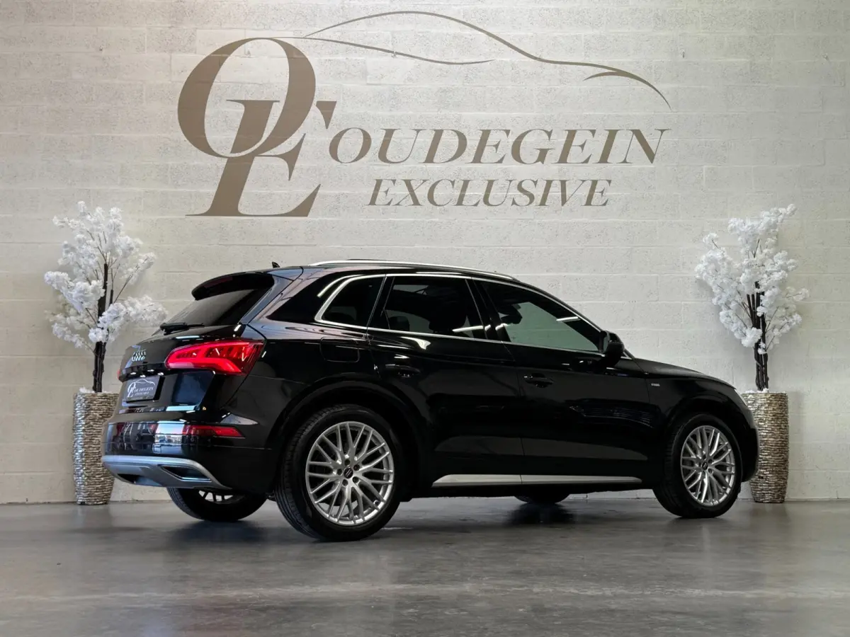 2.0 TFSI Quattro Sport / Trekhaak / Luchtvering / Carplay / Pano / Sfeerver / Keyless / Camera / Adaptive Cruise / Virtual