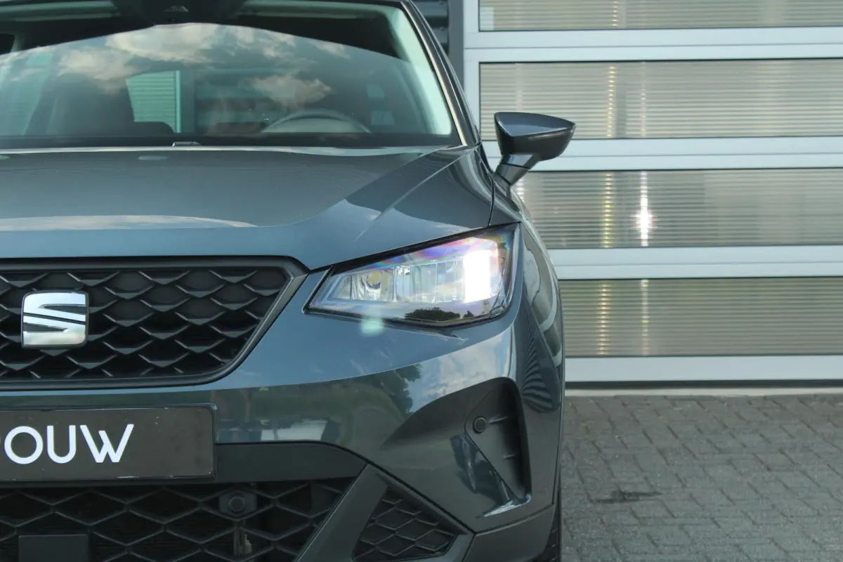 1.0 TSI 95pk Style Business Intense | Stoelverwarming | Trekhaak | Parkeersensoren Voor/ Achter | Camera | Airco Automatische | Cruise Control
