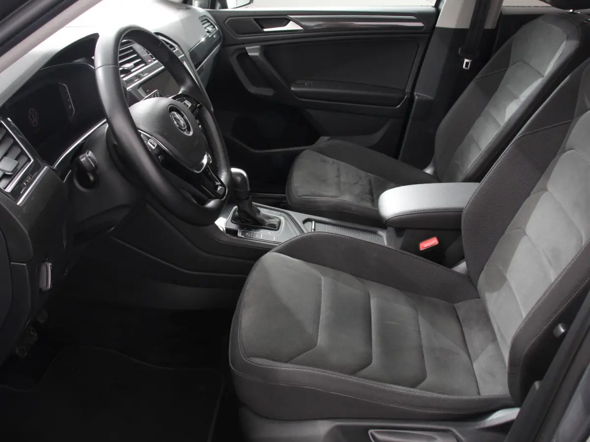 1.5 TSI Highline All-space 7p. Panorama dak Adaptive cruise control Climate control LED Parkeersensoren Achteruitrijd camera Trekhaak Navigatie Voorstoelen verwarmd Apple Carplay/ Android Au
