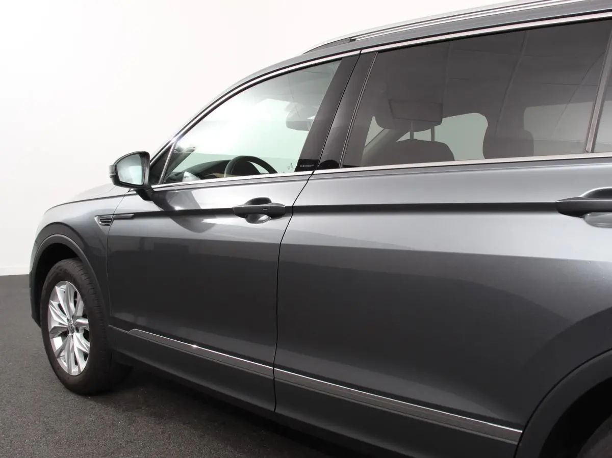 1.5 TSI Highline All-space 7p. Panorama dak Adaptive cruise control Climate control LED Parkeersensoren Achteruitrijd camera Trekhaak Navigatie Voorstoelen verwarmd Apple Carplay/ Android Au