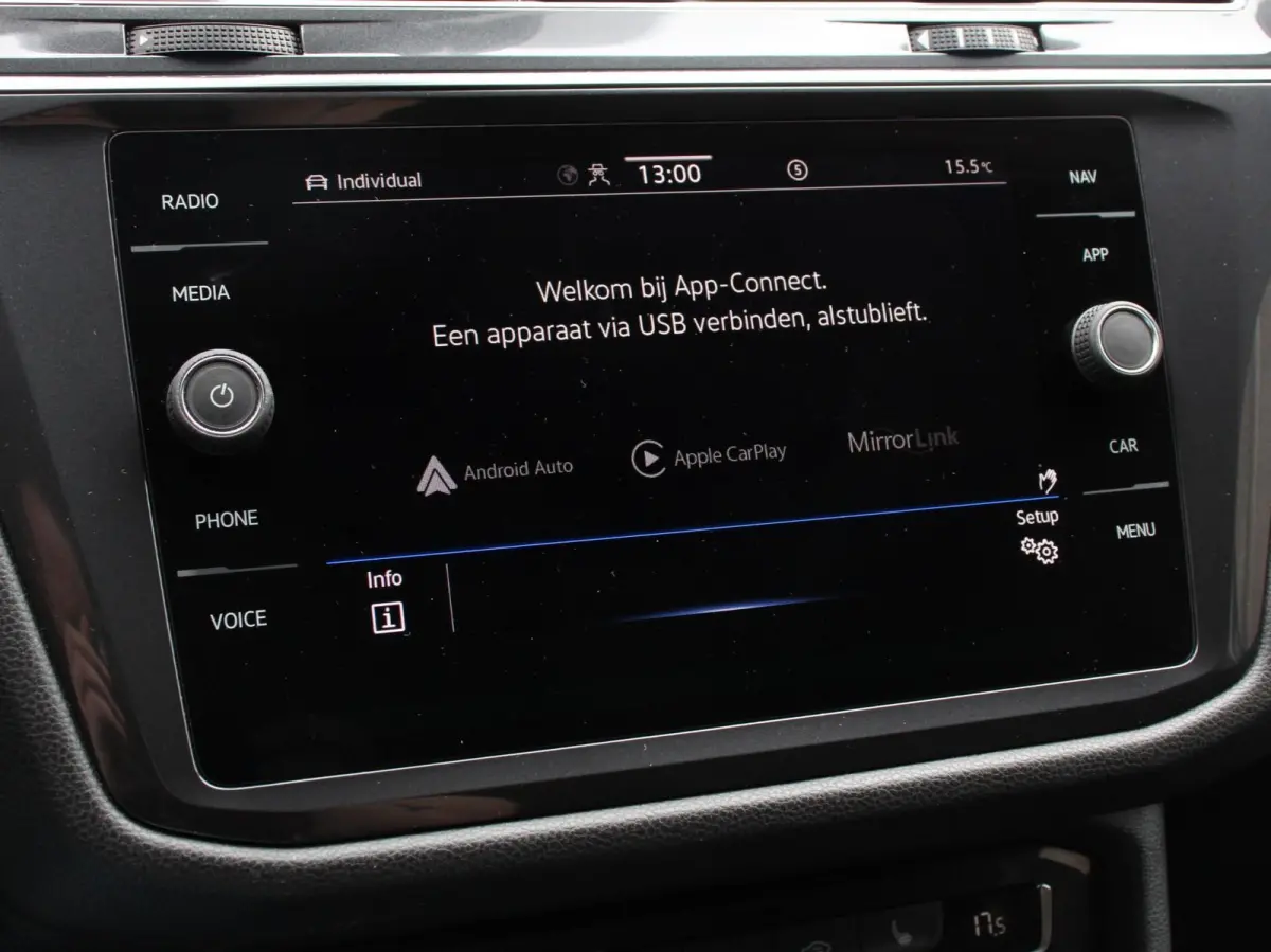 1.5 TSI Highline All-space 7p. Panorama dak Adaptive cruise control Climate control LED Parkeersensoren Achteruitrijd camera Trekhaak Navigatie Voorstoelen verwarmd Apple Carplay/ Android Au