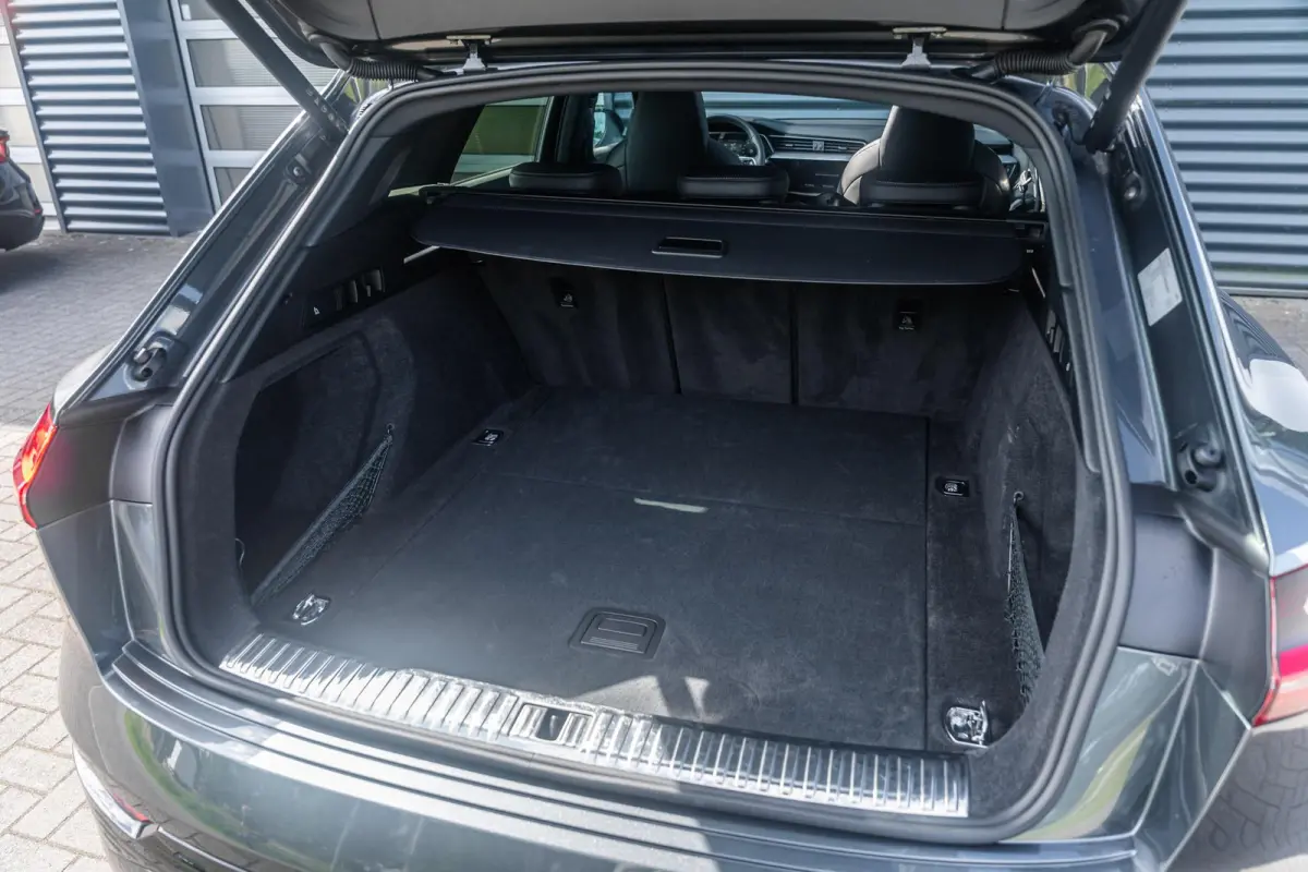 55 408pk quattro S Edition Competition 115 kWh | SoH 98% | Panoramadak | B&O Premium | Adaptive Cruise | Climatronic | Sportstoelen Plus