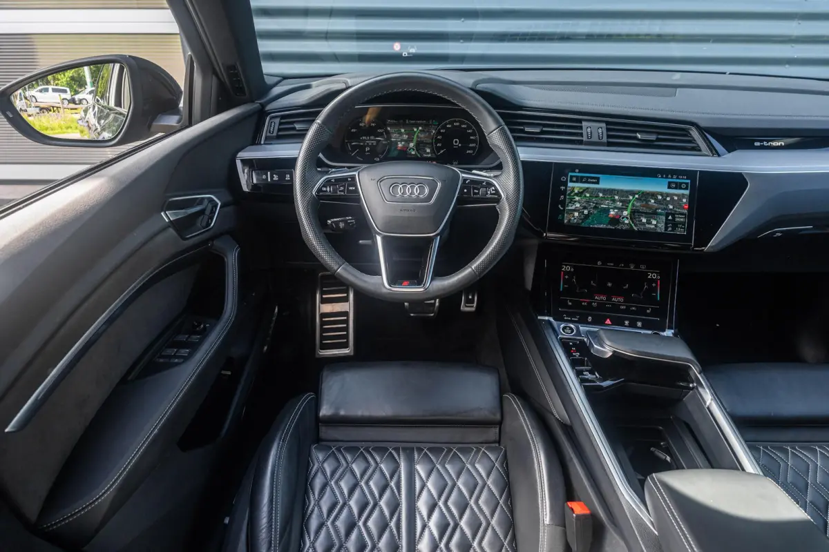 55 408pk quattro S Edition Competition 115 kWh | SoH 98% | Panoramadak | B&O Premium | Adaptive Cruise | Climatronic | Sportstoelen Plus