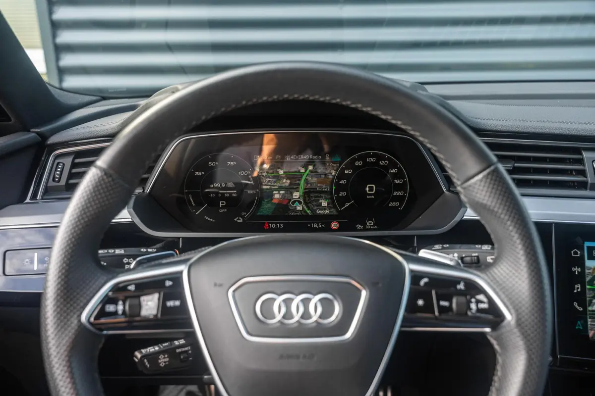 55 408pk quattro S Edition Competition 115 kWh | SoH 98% | Panoramadak | B&O Premium | Adaptive Cruise | Climatronic | Sportstoelen Plus