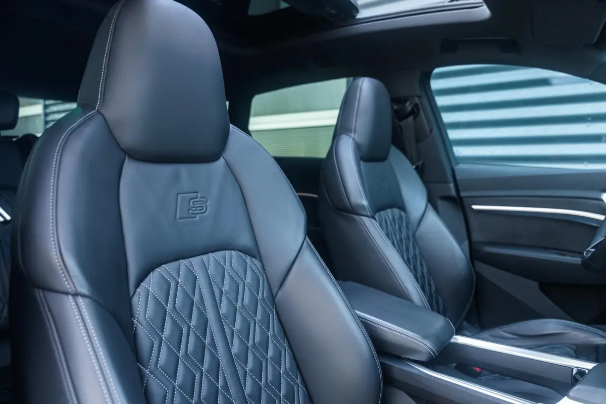 55 408pk quattro S Edition Competition 115 kWh | SoH 98% | Panoramadak | B&O Premium | Adaptive Cruise | Climatronic | Sportstoelen Plus