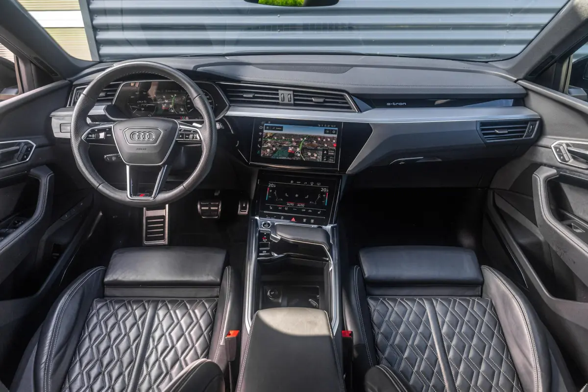 55 408pk quattro S Edition Competition 115 kWh | SoH 98% | Panoramadak | B&O Premium | Adaptive Cruise | Climatronic | Sportstoelen Plus