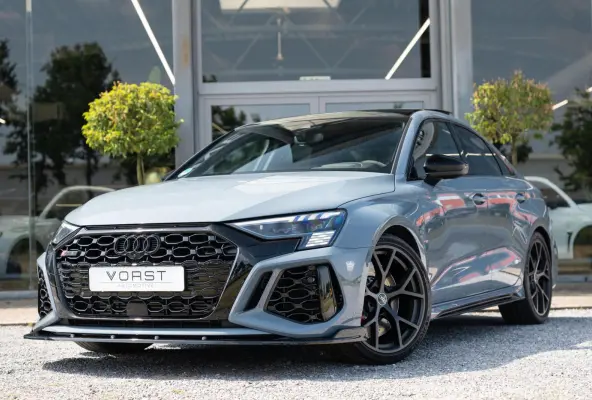RS 3 2.5 TFSI quattro HUD Pano B&O Milltek Leer