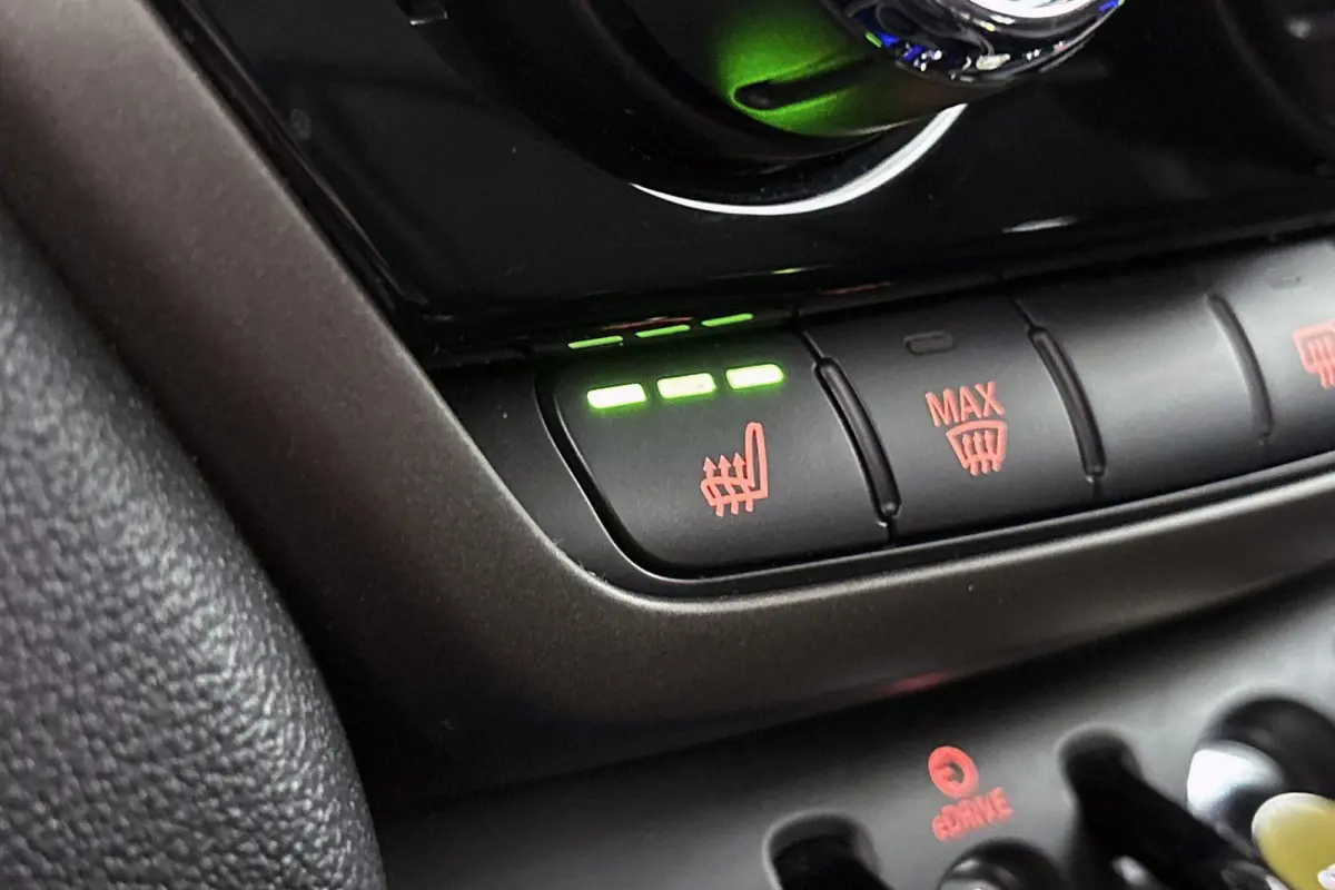 1.5 Cooper ALL4 Classic Stoelverwarming Achteruitrijcamera Apple CarPlay