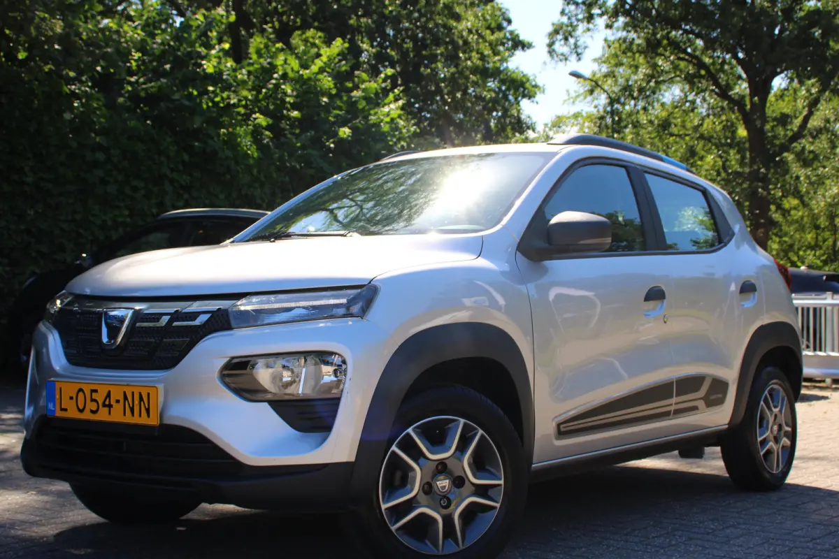 Business 27 kWh | CAMERA | LED | CARPLAY | LEDER | AIRCO | PRACHTIGE STAAT! | LAGE KM STAND