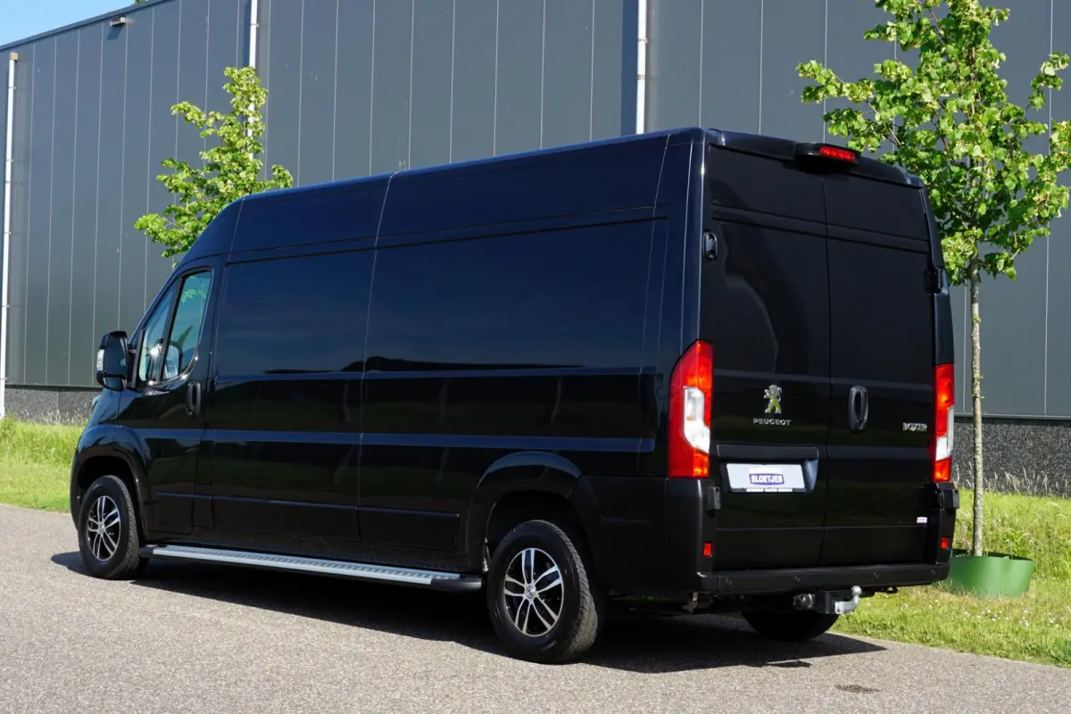 2.2 BlueHDi 165 L3H2 3.5t in nieuwstaat |Trekhaak |Camera |Cruise |Navi |Metallic |Climate control |165 pk |EURO6D |1e eigenaar |3500 KG |Carplay |Android auto