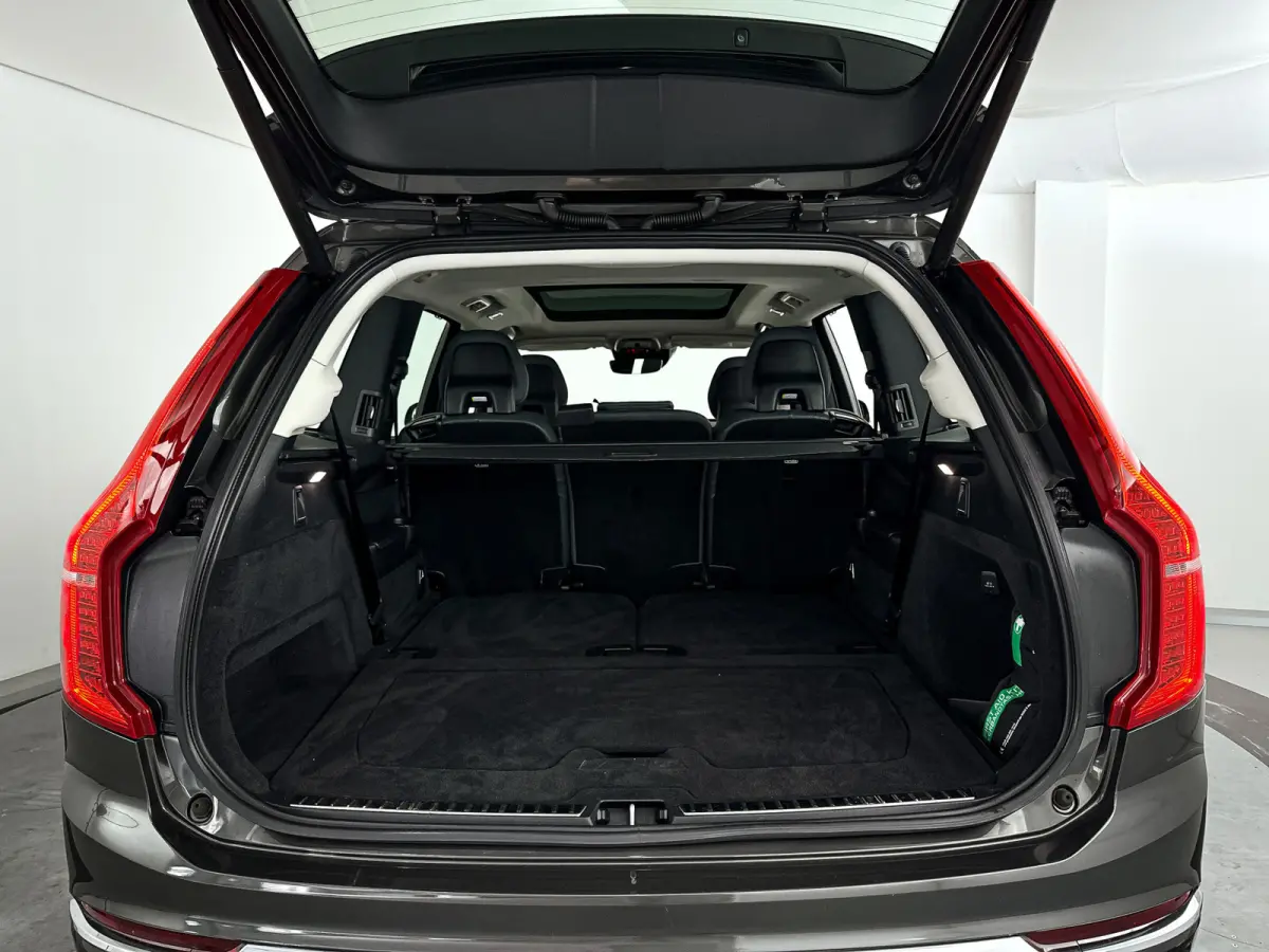 T8 Twin Engine AWD Inscription Intro Edition | Panoramadak | 360° camera | Stoelverwarming | Head-up display | Bowers & Wilkins