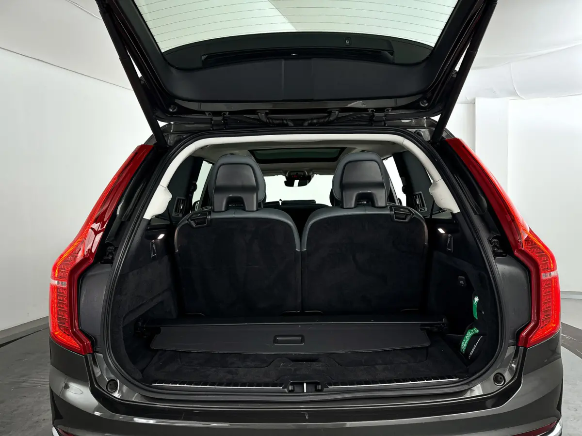 T8 Twin Engine AWD Inscription Intro Edition | Panoramadak | 360° camera | Stoelverwarming | Head-up display | Bowers & Wilkins
