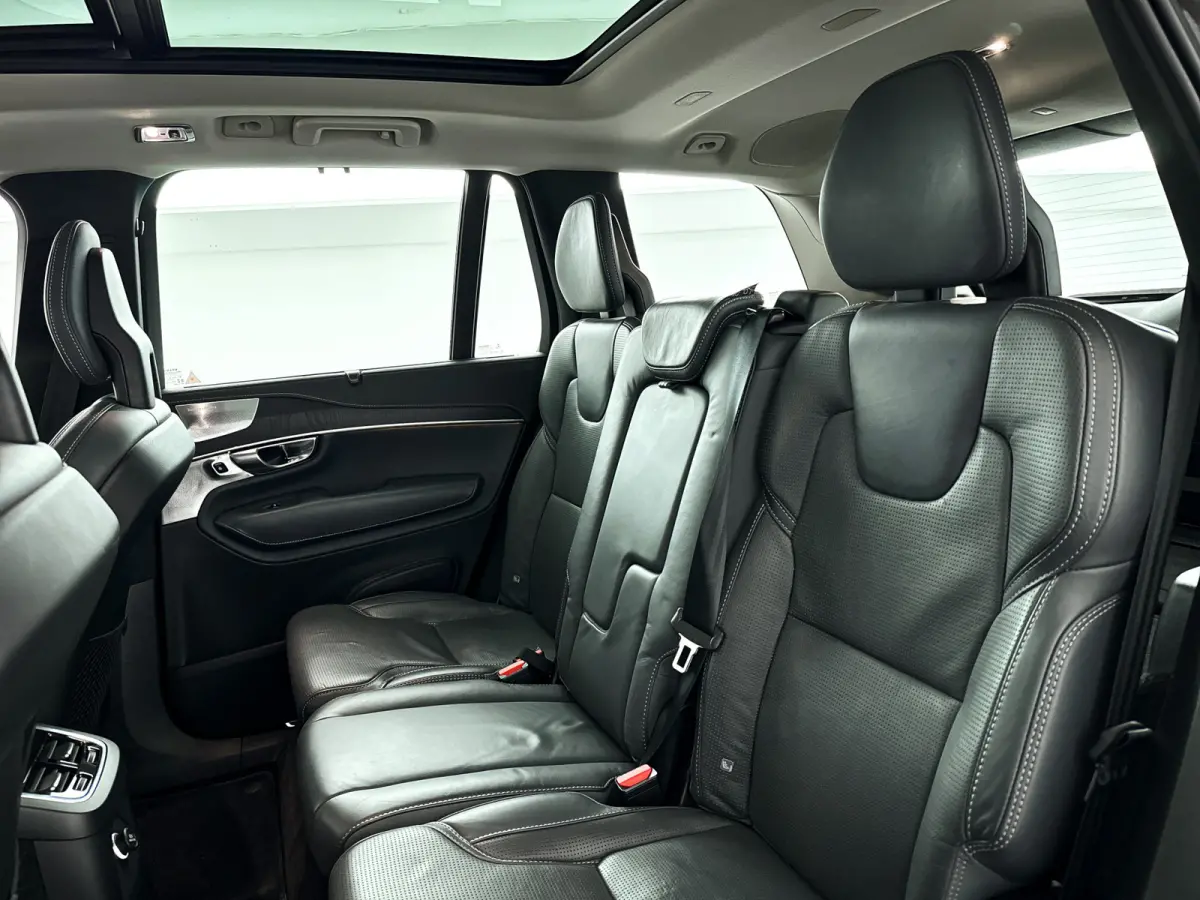 T8 Twin Engine AWD Inscription Intro Edition | Panoramadak | 360° camera | Stoelverwarming | Head-up display | Bowers & Wilkins