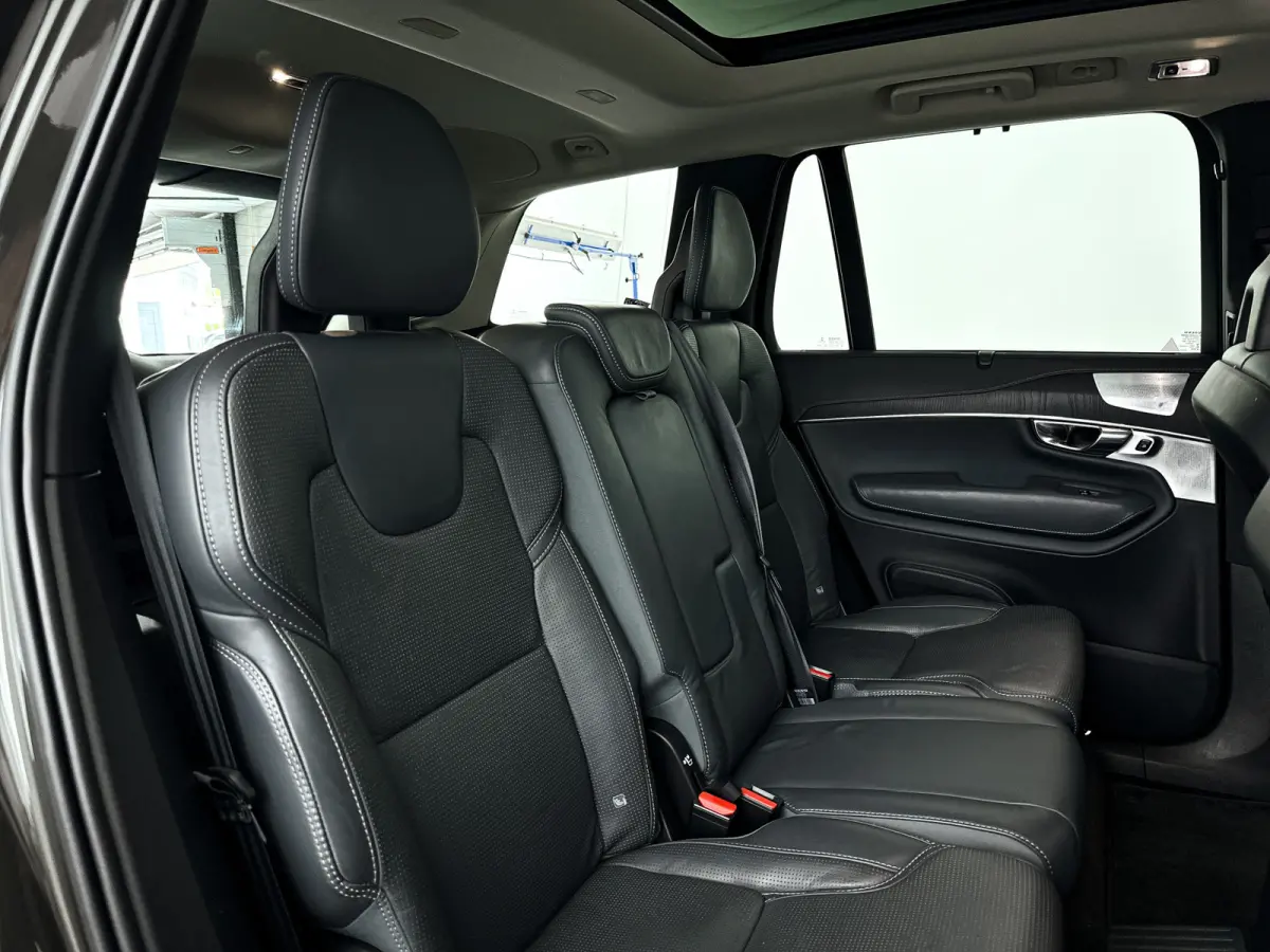 T8 Twin Engine AWD Inscription Intro Edition | Panoramadak | 360° camera | Stoelverwarming | Head-up display | Bowers & Wilkins