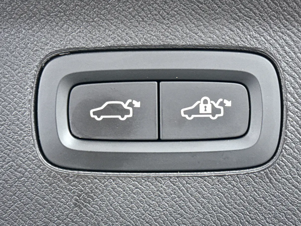 T8 Twin Engine AWD Inscription Intro Edition | Panoramadak | 360° camera | Stoelverwarming | Head-up display | Bowers & Wilkins