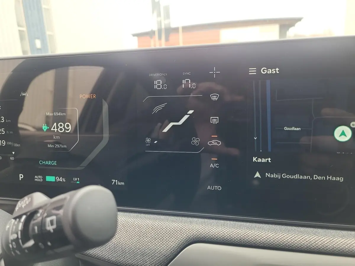 Plus 81.4 kWh 204 PK |  Long range | Metallic lak | Fabrieksgarantie t/m 2-3-2033 + 3x 1 jaar*