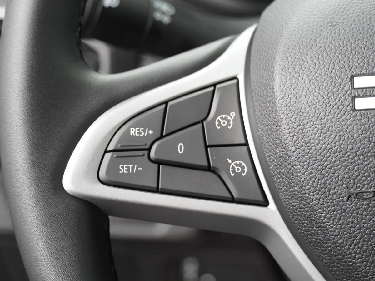 hybrid 140 extreme 7-zits | Media Nav | Pack Assist |