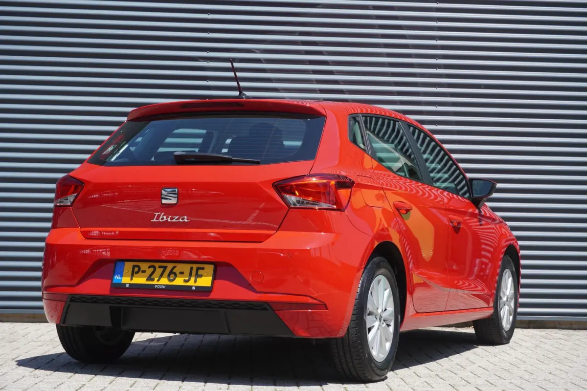 1.0 EcoTSI 95pk Style | Climatronic | FullLink | PDC Achter