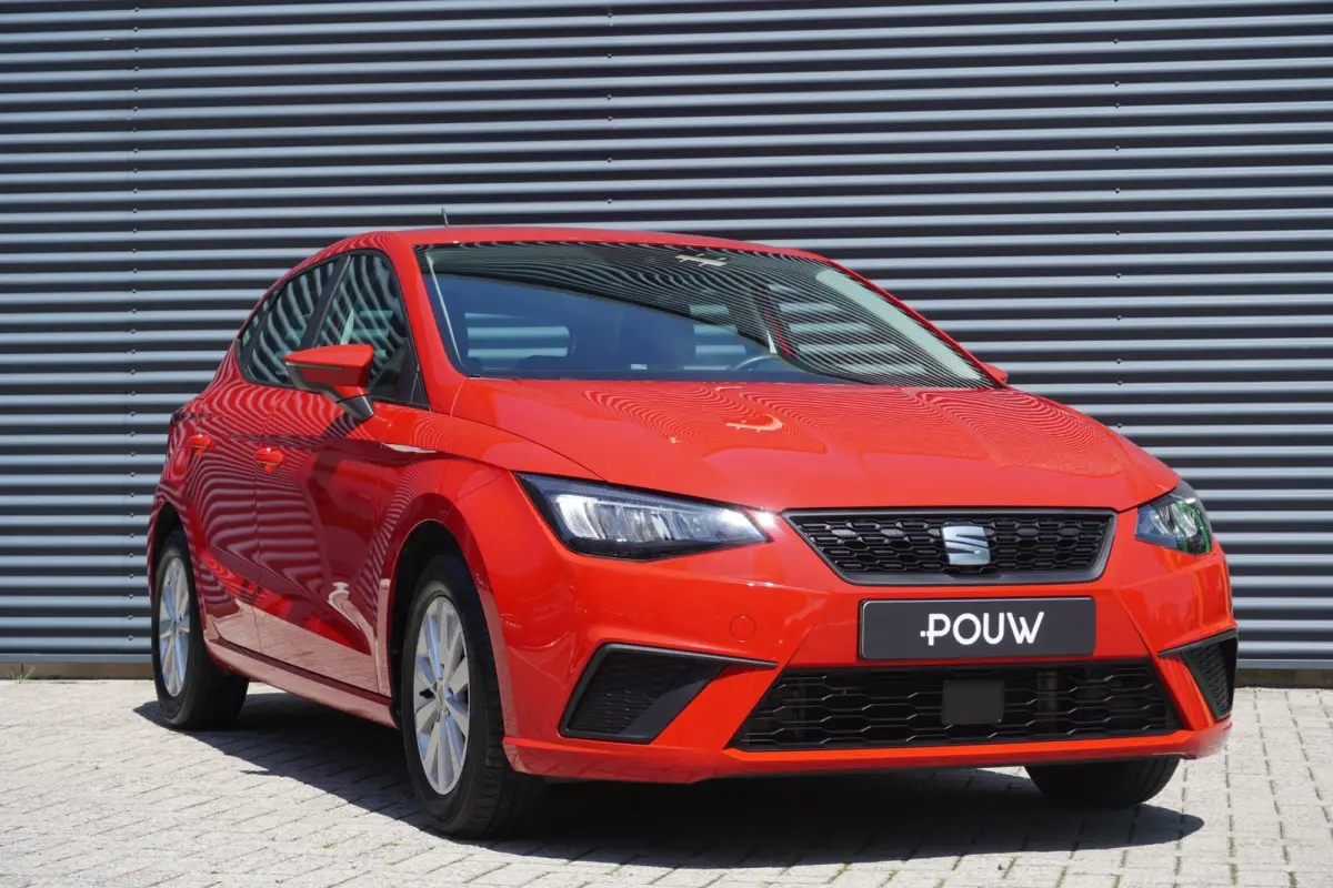 1.0 EcoTSI 95pk Style | Climatronic | FullLink | PDC Achter