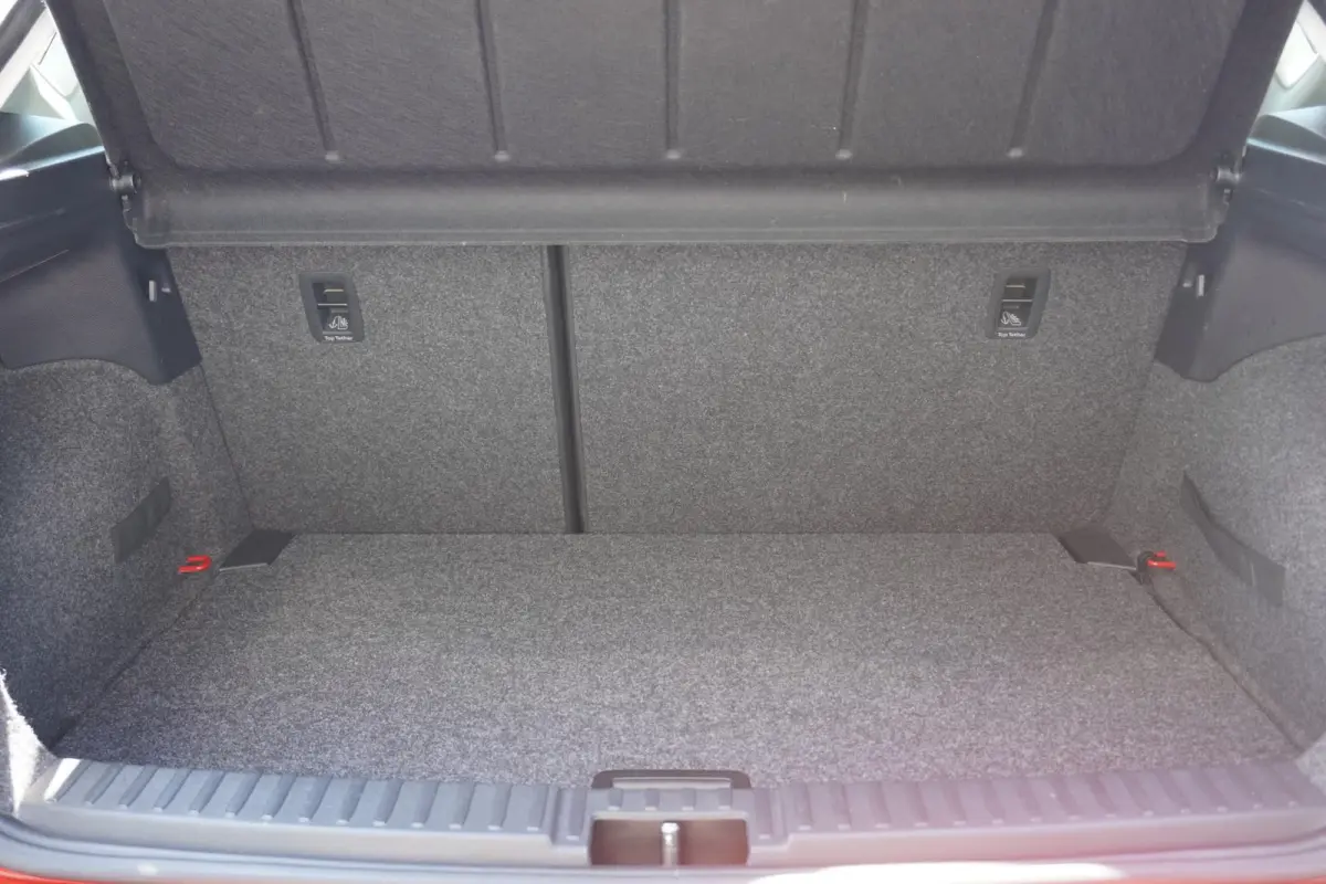 1.0 EcoTSI 95pk Style | Climatronic | FullLink | PDC Achter