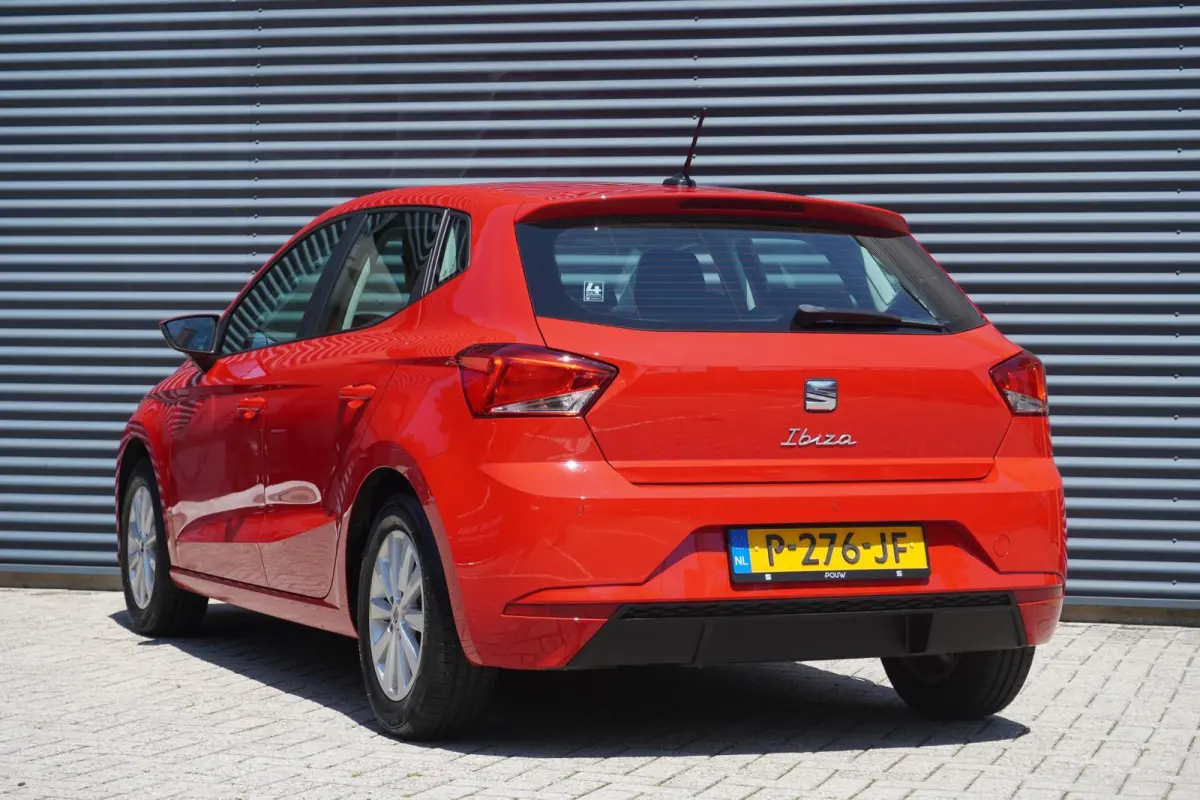 1.0 EcoTSI 95pk Style | Climatronic | FullLink | PDC Achter