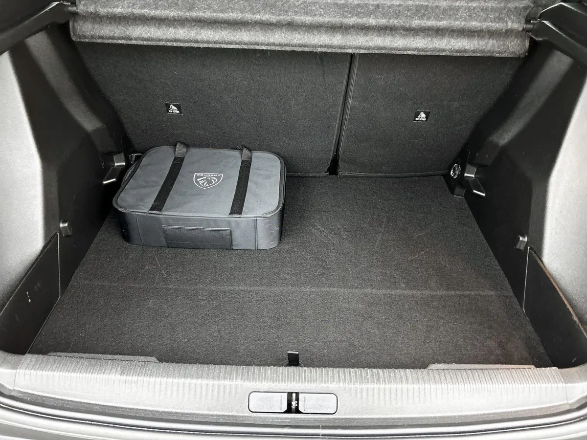 EV Active 50 kWh | Apple Carplay/ Android Auto | ACCU 97%| Parkeersensoren Achter | Climate Control |