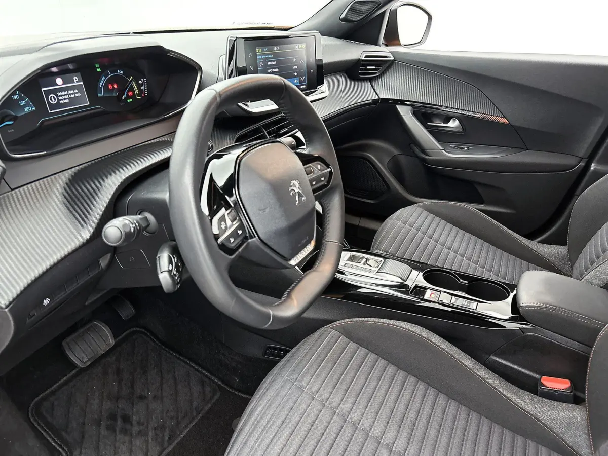 EV Active 50 kWh | Apple Carplay/ Android Auto | ACCU 97%| Parkeersensoren Achter | Climate Control |